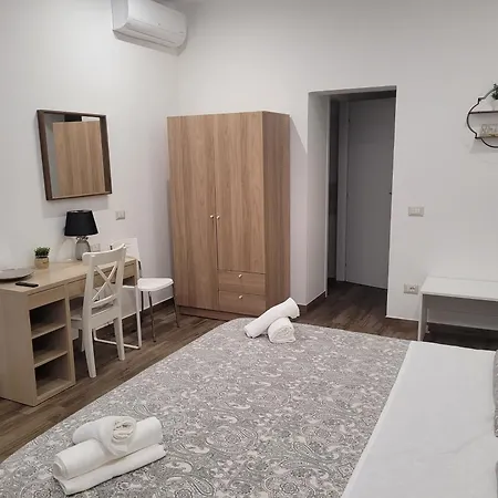 Casa Del Forestiero * קטאניה
